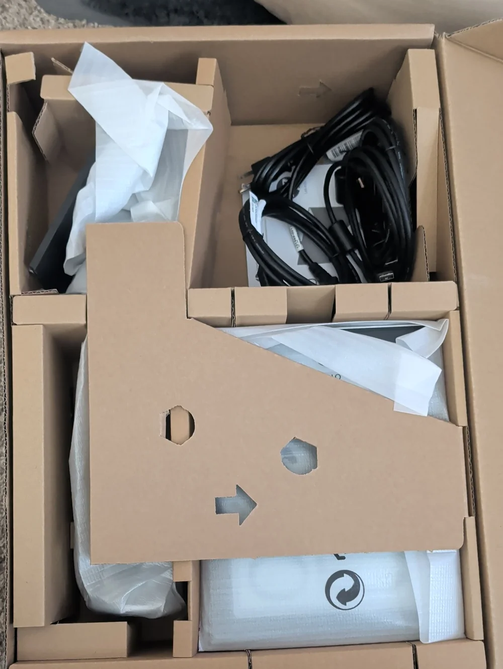 HP Black UltraWide Computer Monitor - Sleek Bezel E24 G4 NWT